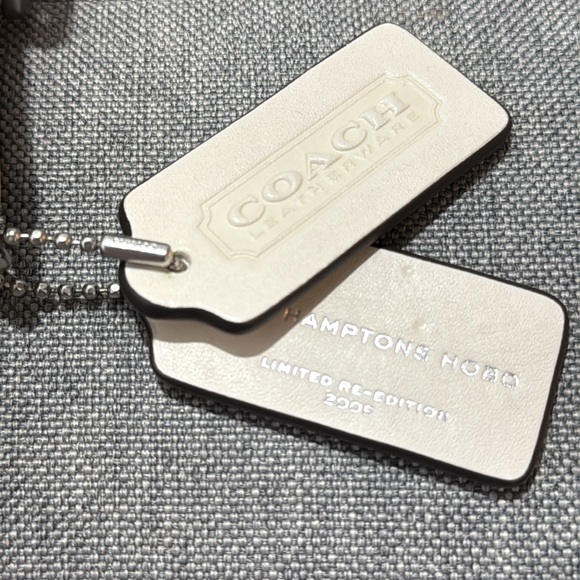 Coach Hamptons Shoulder Bag - Chalk with Silver Hardware - Picture 9 of 10